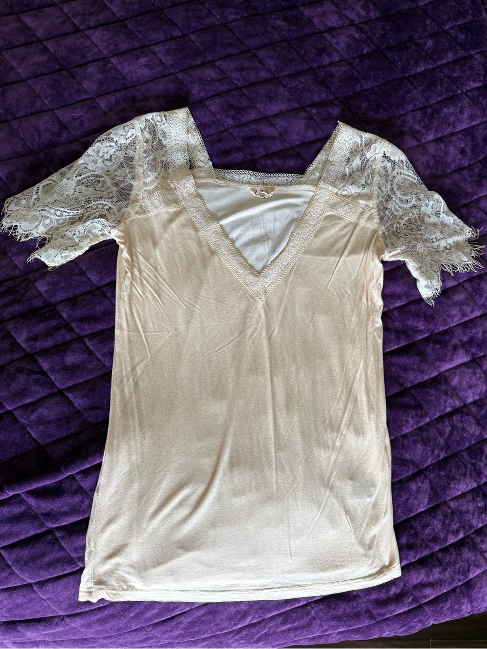 POL Cream V-Neck Camisole with Lace Sleeves